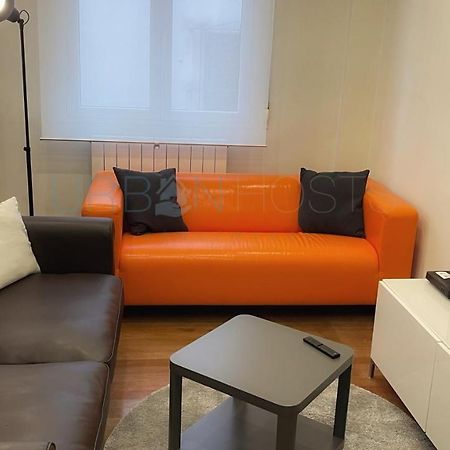 Vivienda Turistica Urbana En Santuchu, Comoda, Funcional Y Con Parking ビルバオ エクステリア 写真