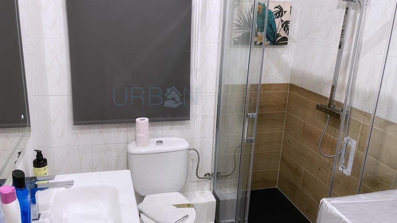 Vivienda Turistica Urbana En Santuchu, Comoda, Funcional Y Con Parking ビルバオ エクステリア 写真